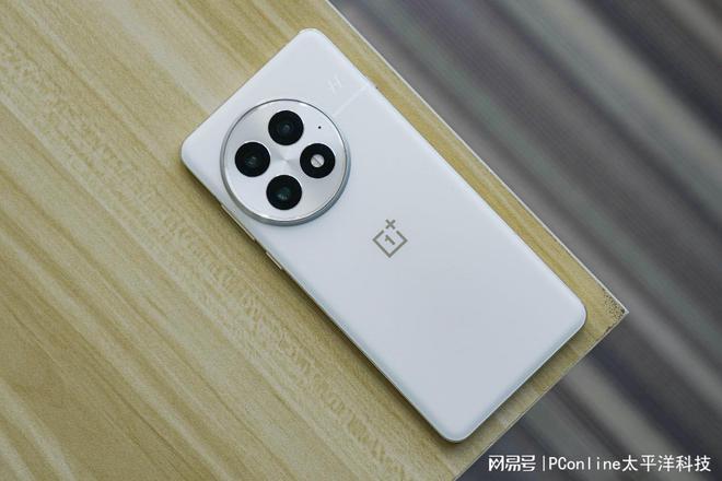 三擎助力！一加 13从日常到游戏都给力！(图3)