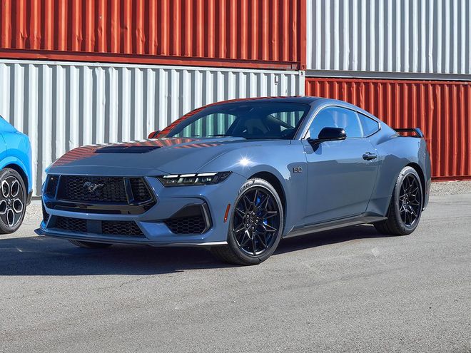 新一代宝马M4渲染图发布!大双肾被取消外形竟长得像野马?(图7)